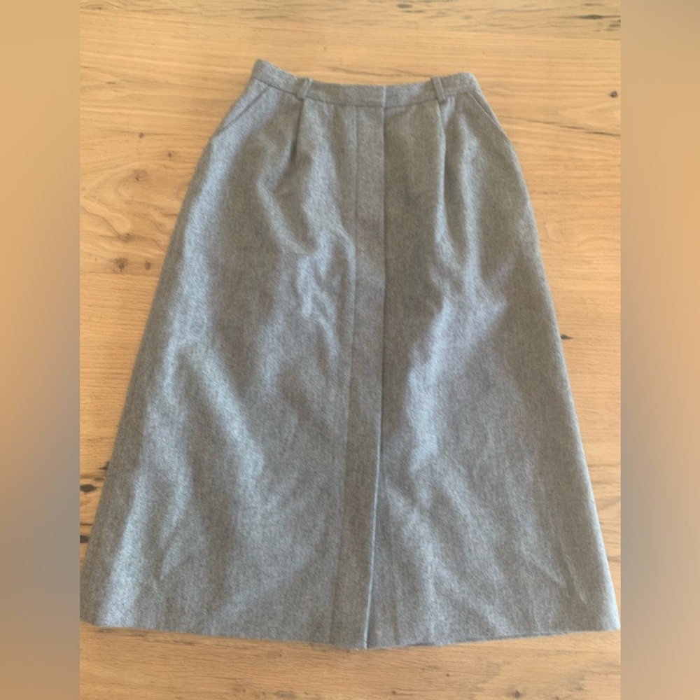 Ellen Tracy Pleated Pencil Skirt Button Down Wool MIDI Gray Women’s 10 Preloved